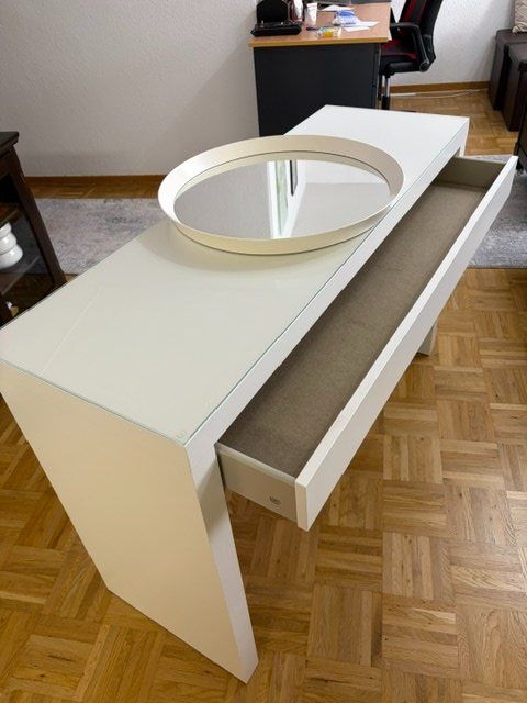 Ikea Tavoli da trucco: Scminktisch – Usato da Frauenfeld venduto da June014 1