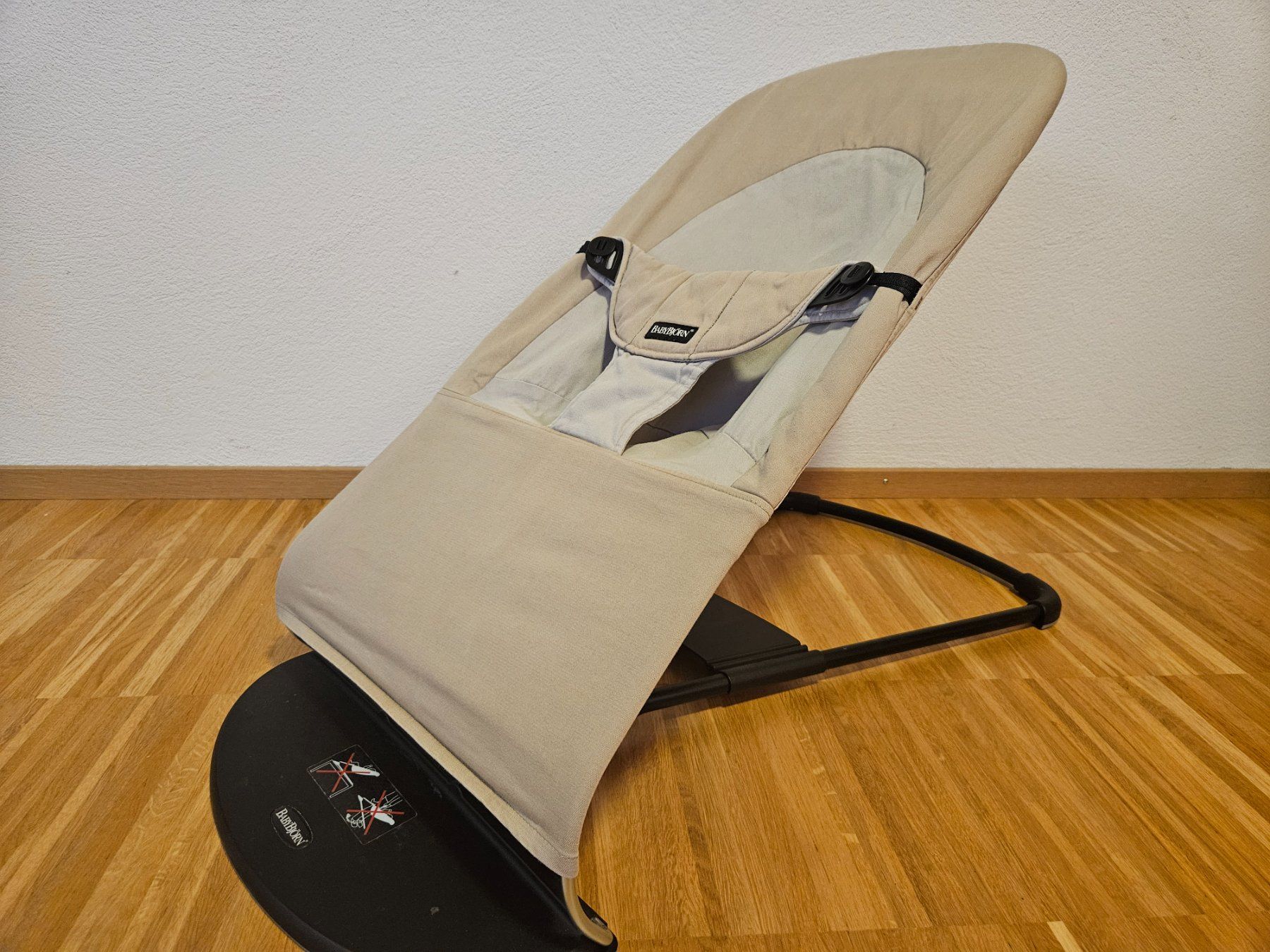 Babybjörn Wippen & Schaukeln: BabyBjörn Wippe Sandbraun – Gebraucht aus Zürich von Saftcoral 1