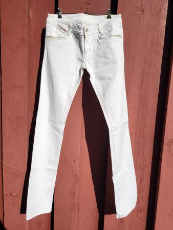 Hose JEANS von D*I*E*S*E*L weiss, bootcut gerade, wie neu!!!