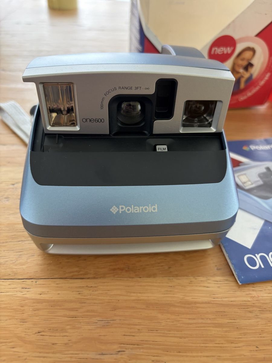 Polaroid Fotocamera: Polaroïd One 600 classic  – Usato da Echallens venduto da JAR69 1