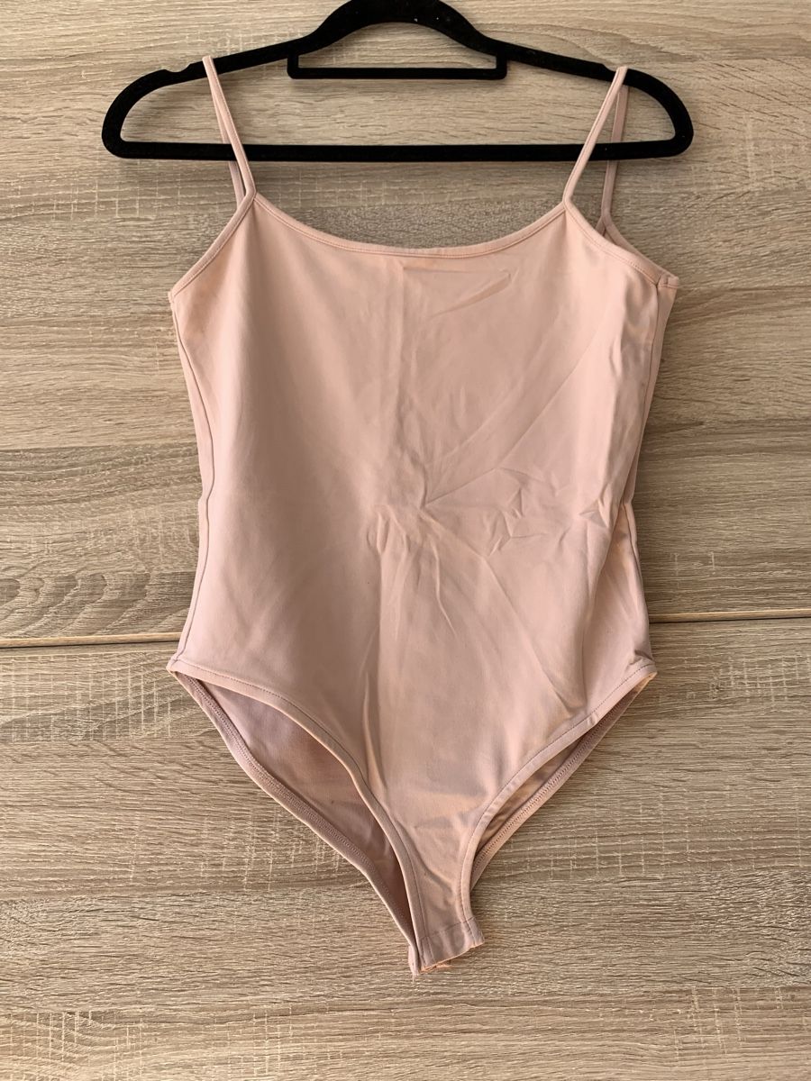 Zara Top: Body rose avec dos ouvert – Nuovo (secondo la descrizione) da Montreux venduto da Izapeche811