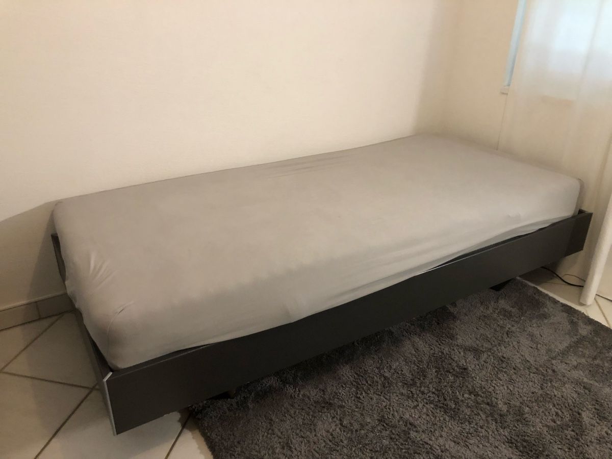 Betten: Bettgestell 90x200cm + 7-Zonen Lattenrost – Gebraucht aus Chur von ropa68 2
