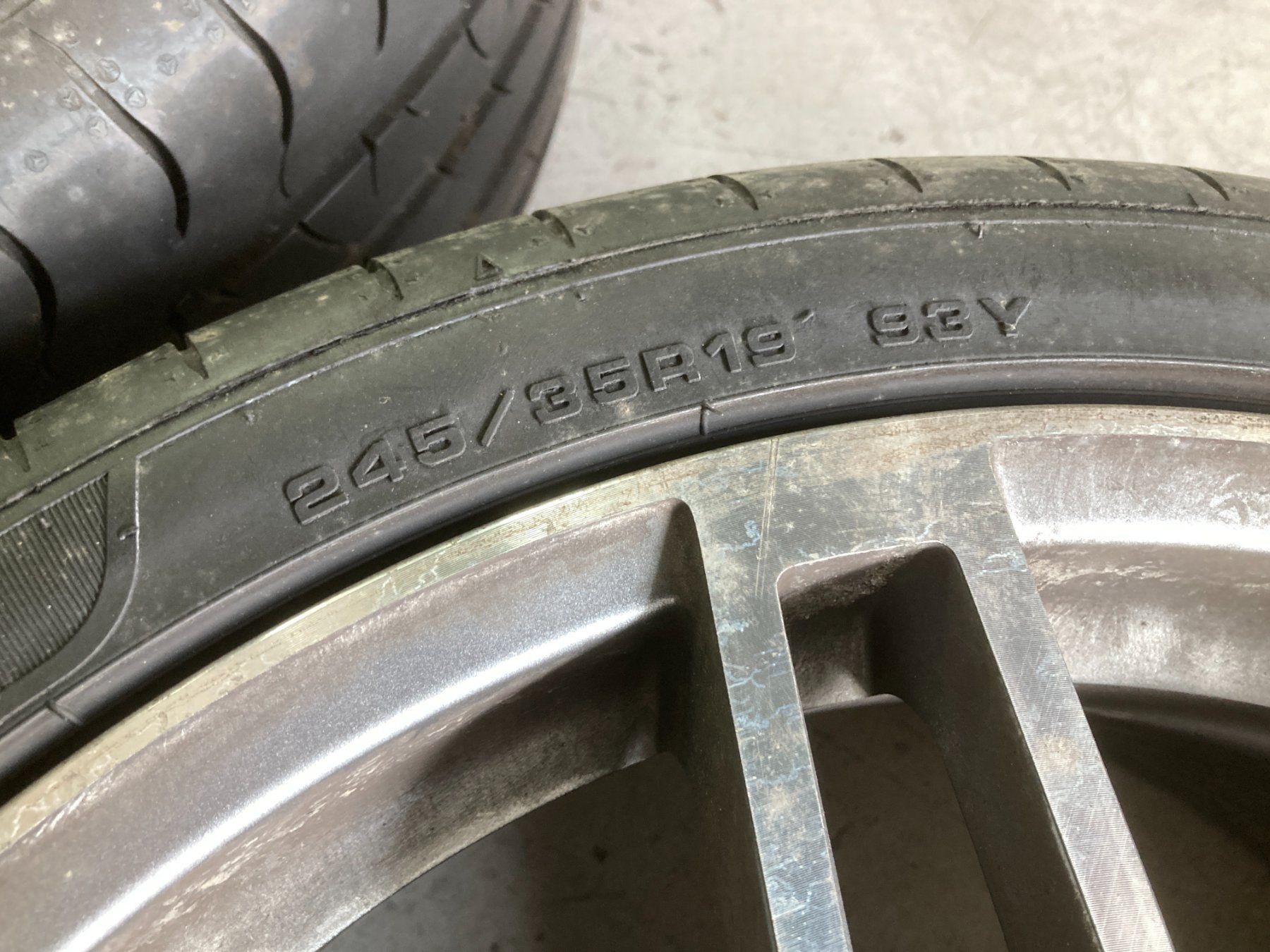 Audi Pneus & Kompletträder: Audi A4 Sommerräder 245/35R19 – Gebraucht aus Cham von WB2223 5