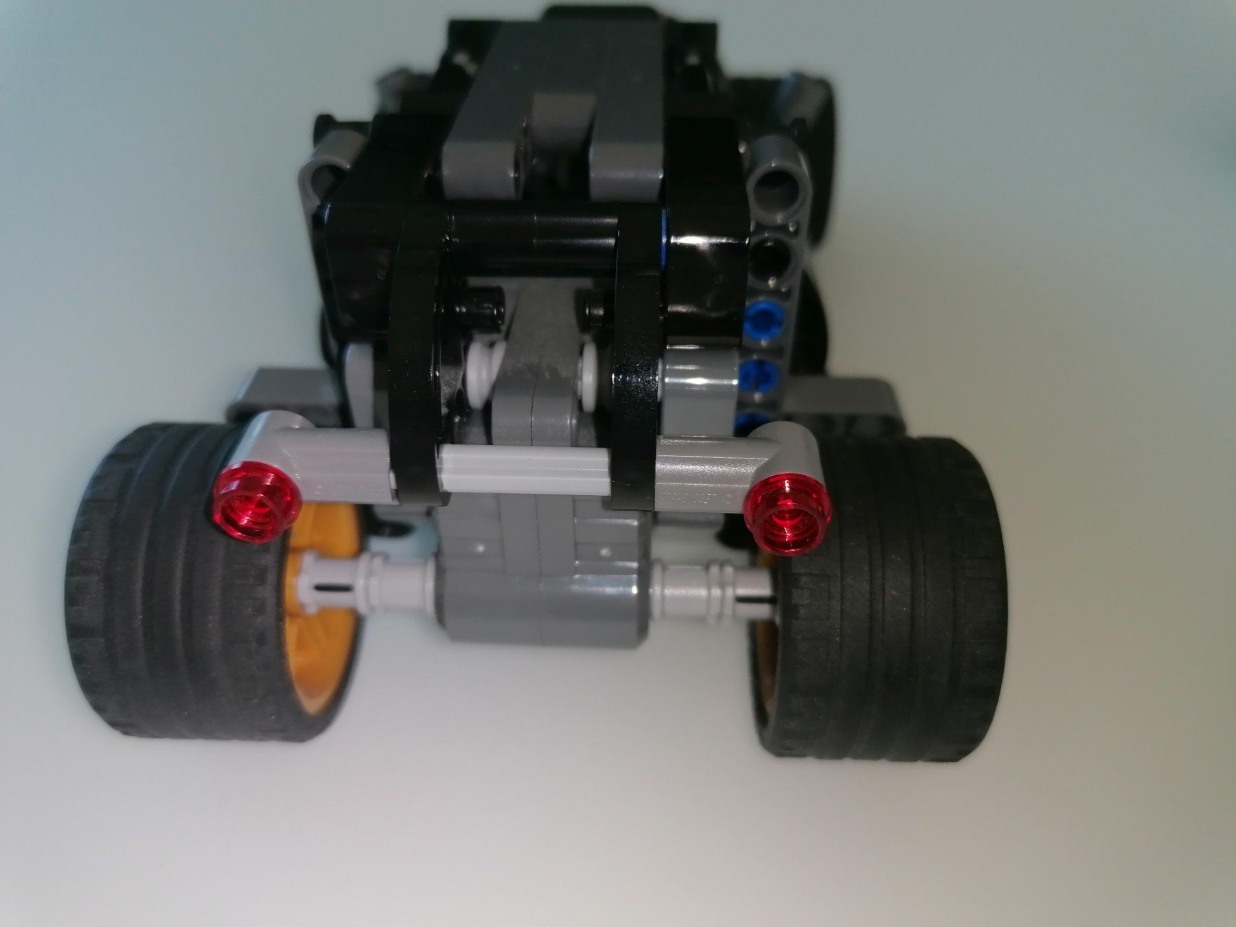 Lego Baukästen: Guter Zust: LEGO TECHNIC 42046 - Fluchtfahrzeug PULL BACK – Gebraucht aus Uster von Smilla07 5