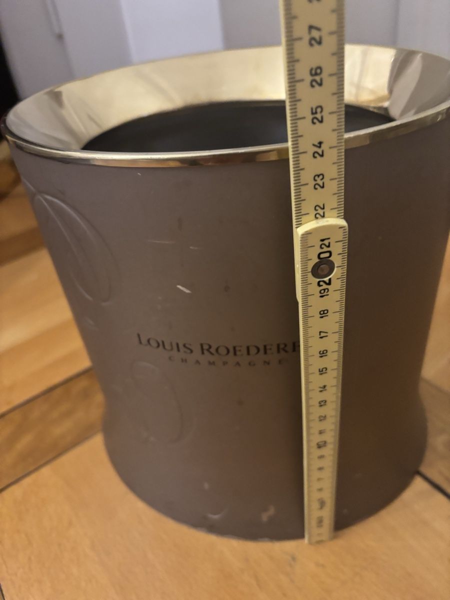 Louis Roederer Altro: Seau à champagne Louis Roederer vintage chic – Usato da Genève venduto da ati_tj8f 7