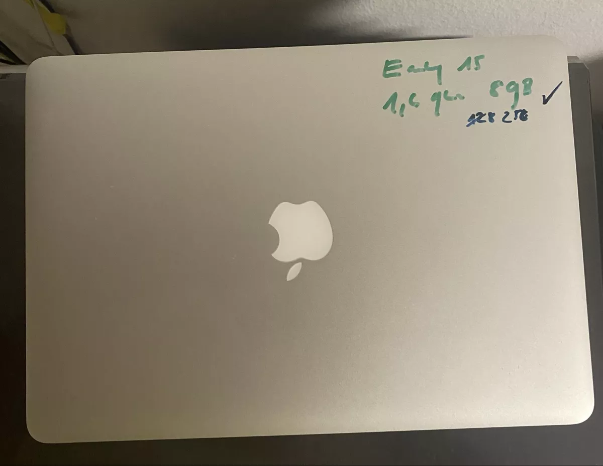 Apple Notebook: MacBook Air 2015 – Usato da Männedorf venduto da Adamiat 9