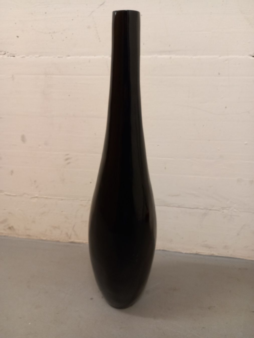 Vasi & Recipienti: Blumen Vase in Black – Usato da Sirnach venduto da agm_mv57