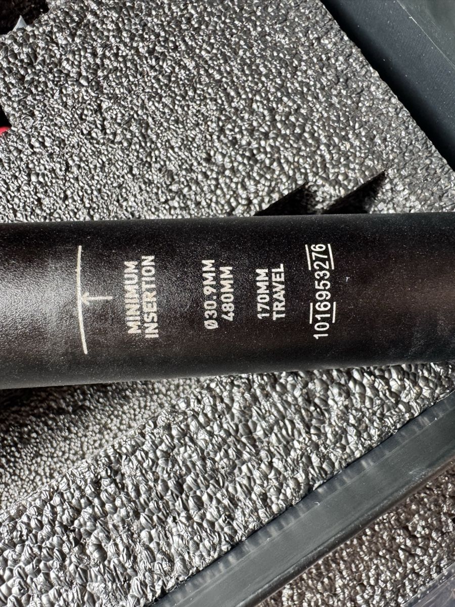 Rockshox Ersatzteile: Rockshox Reverb axs – Gebraucht aus Domat-Ems von Latoma 2