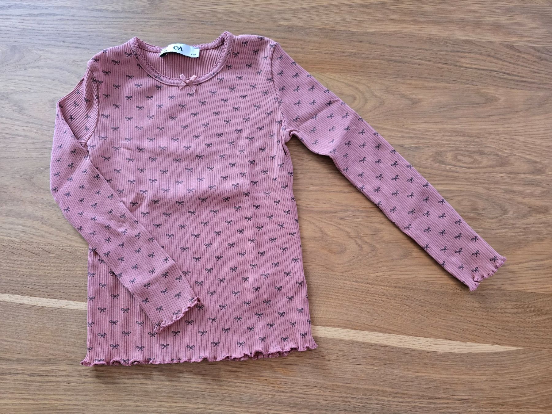 C&A Pulls et sweat-shirts: Pullover Gr. 116 – D'occasion à Zäziwil par Seisler
