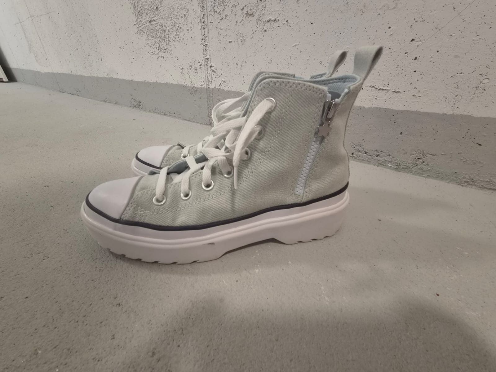Converse Scarpe da donna: Converse All Star Lift High Top, Gr. 38.5, hellblau – Usato da Hauptwil venduto da adu_zmy5 2