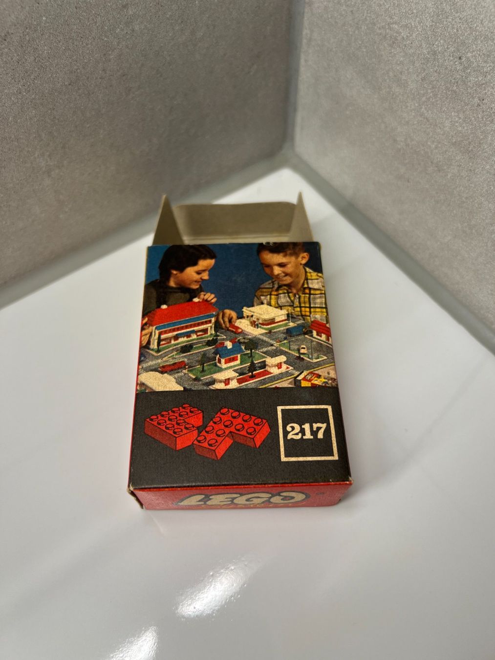 Lego Kit di costruzioni: 217 LEGO - "4 x 4 Corner Bricks" ("Pat. pend.") – Usato da Neuenegg venduto da mocbricks 1