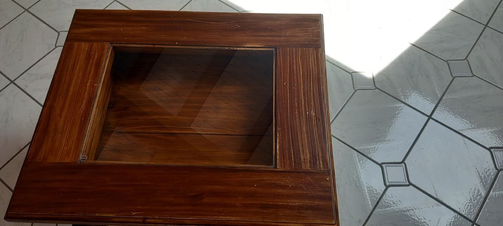 Tische: Holz-Couchtisch mit Glas, vintage Stil – Gebraucht aus Buttikon SZ von MH1976 3