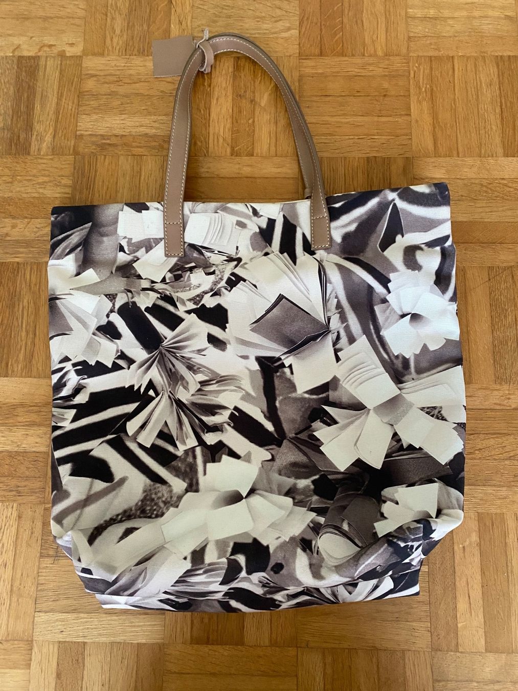 Escada Borse da donna: NEUE Original Escada Handtasche – Nuovo (secondo la descrizione) da Siebnen venduto da mel_b_789 2