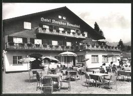 Amden, Hotel Berghus ARVENBÜEL, Terrasse belebt um 1955