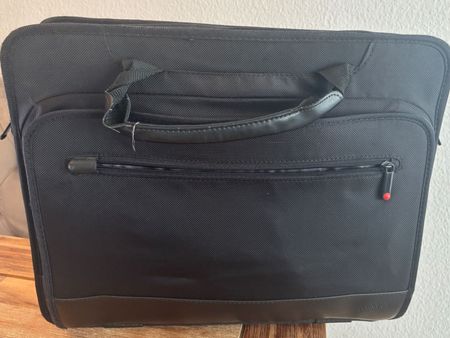 Original ThinkPad Laptoptasche - Robust & Praktisch! (7)