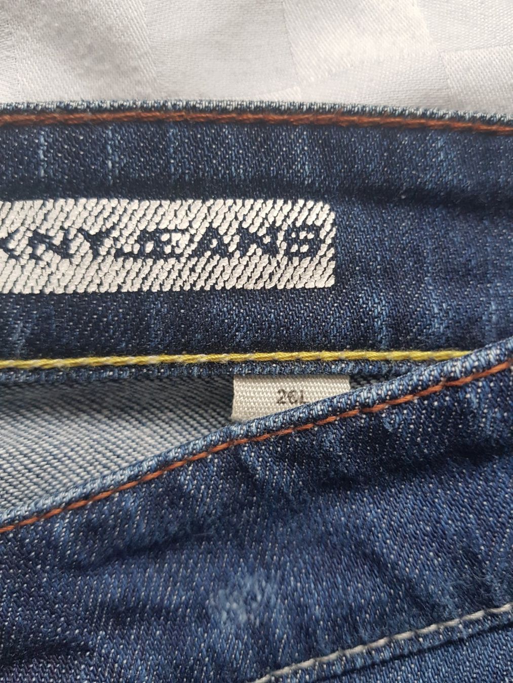 DKNY Jeans: Jeans DKNY 26 (xs) – Usato da Thônex venduto da can.can 2