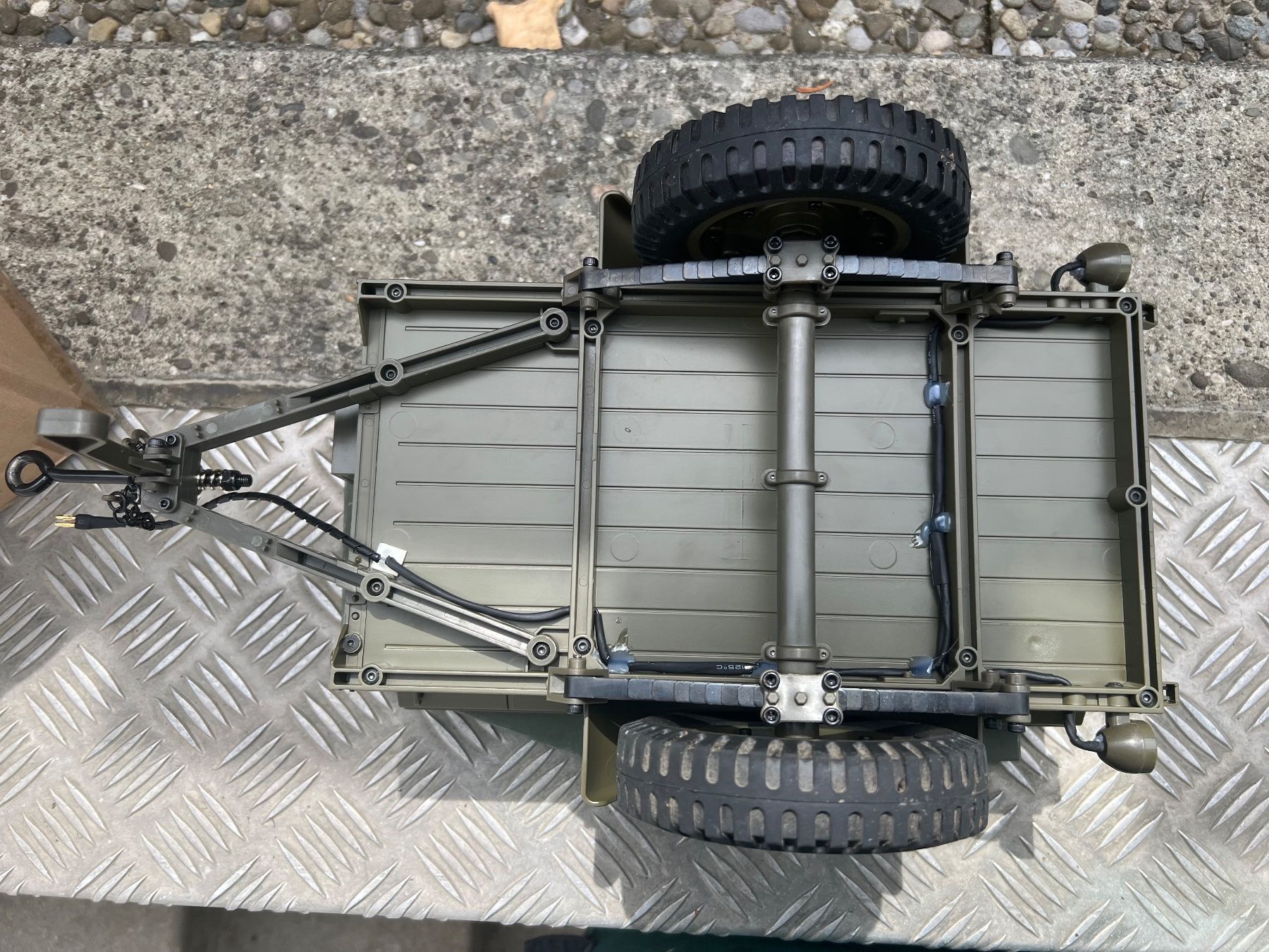 RC Modellbau: Williys M100 Crawler Trailer – Gebraucht aus Zuchwil von  4