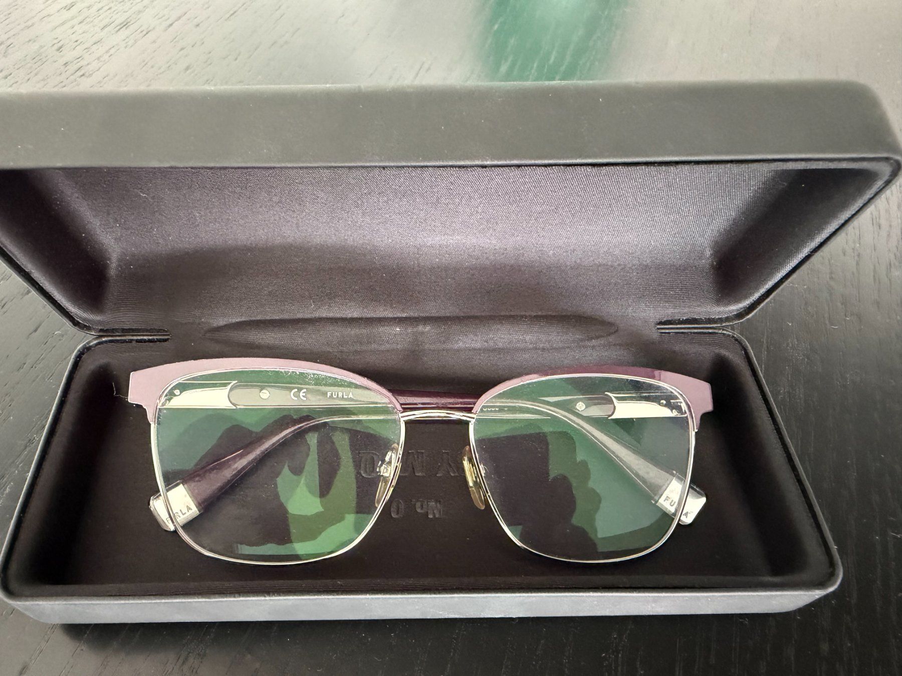 Furla Brillen & Gläser: Original FURLA Lesebrille – Gebraucht aus Mettmenstetten von Georginax