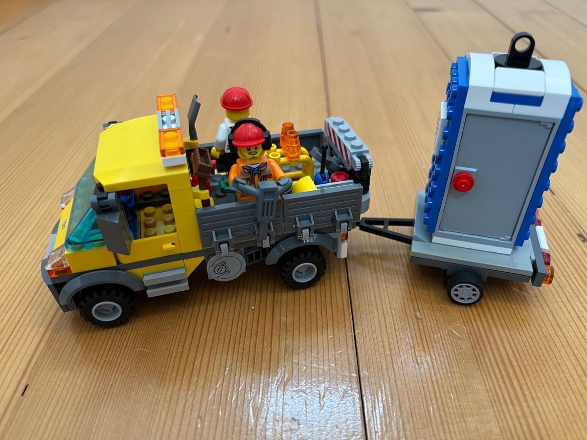Lego Giocattoli: Lego City Servicefahrzeug – Usato da Münchenbuchsee venduto da Jeff_the_Landshark 1