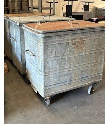 Autres articles bureau & commerces: 4X Stahlcontainer 800 Liter – D'occasion à Haag (Rheintal) par ZINE-