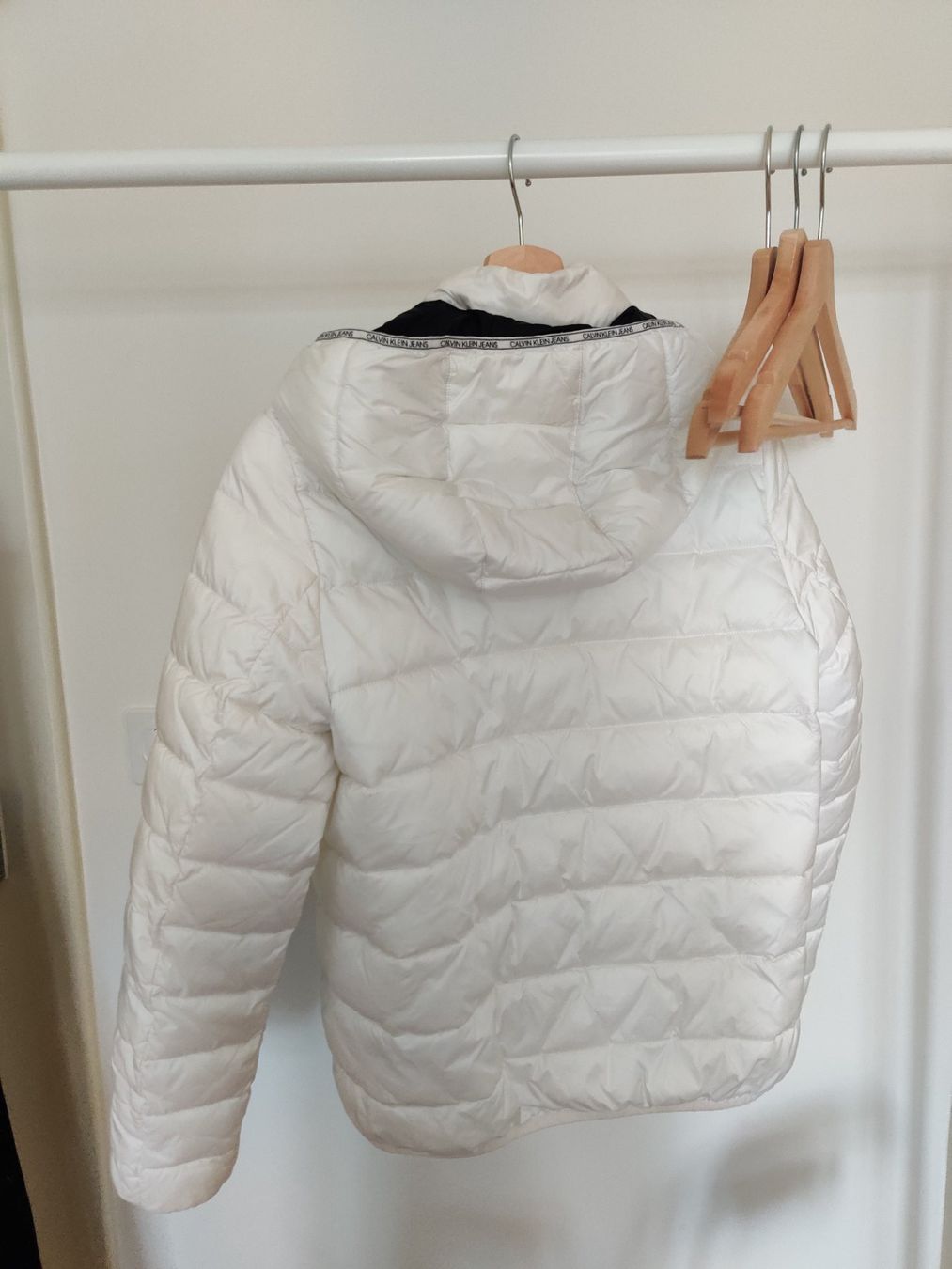 Calvin Klein Jacken: Daunenjacke Calvin Klein - weiss, M – Gebraucht aus Bern von sar_6fcb 1