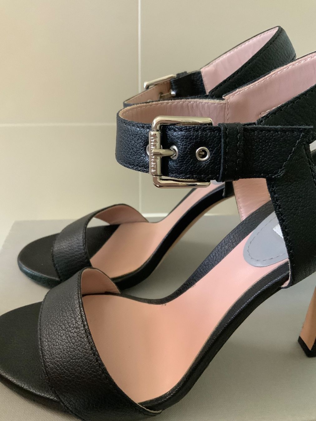 Max Mara Scarpe da donna: Max Mara sandales – Usato da Vandoeuvres venduto da Boussy74 1