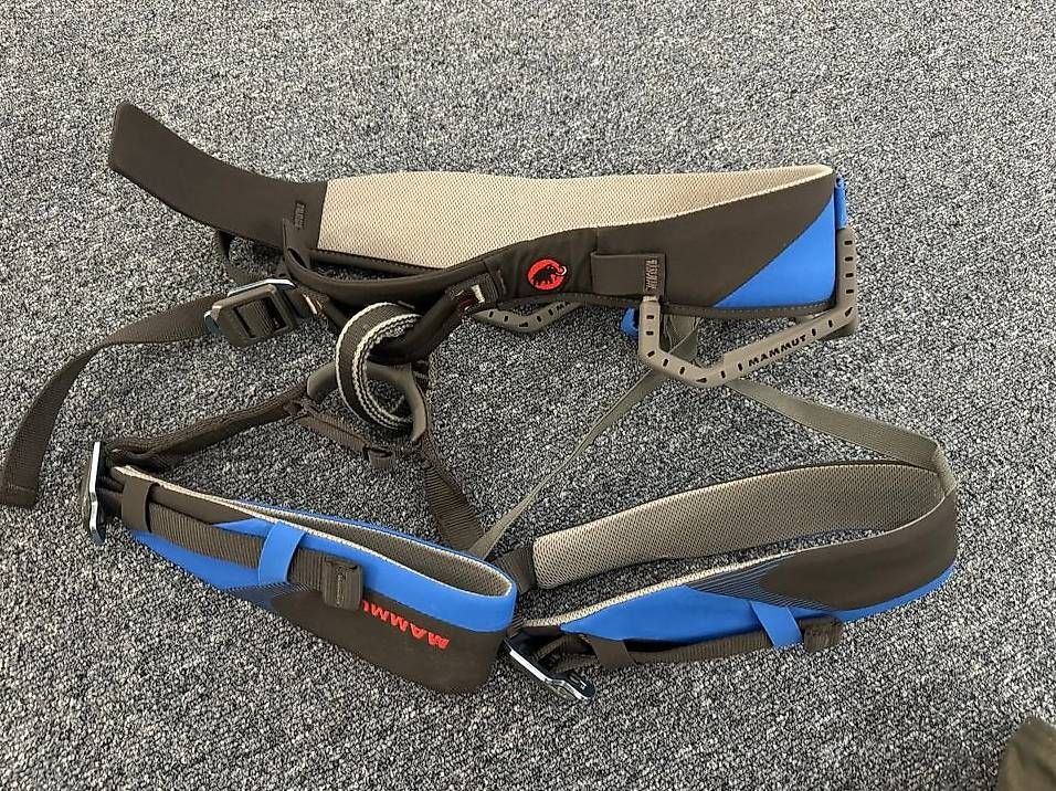 Mammut Kletterausrüstungen: Mammut Klettergurt neuwertig – Gebraucht aus Rorbas von Astrafix