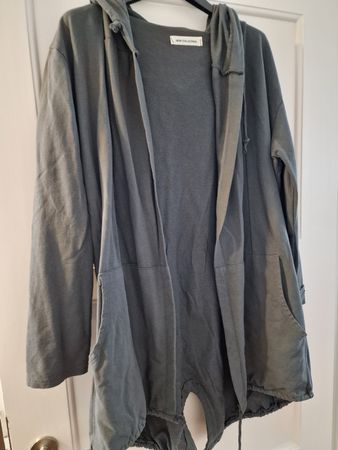 Graue Kapuzenjacke Gr. XL ideal für den Übergang!