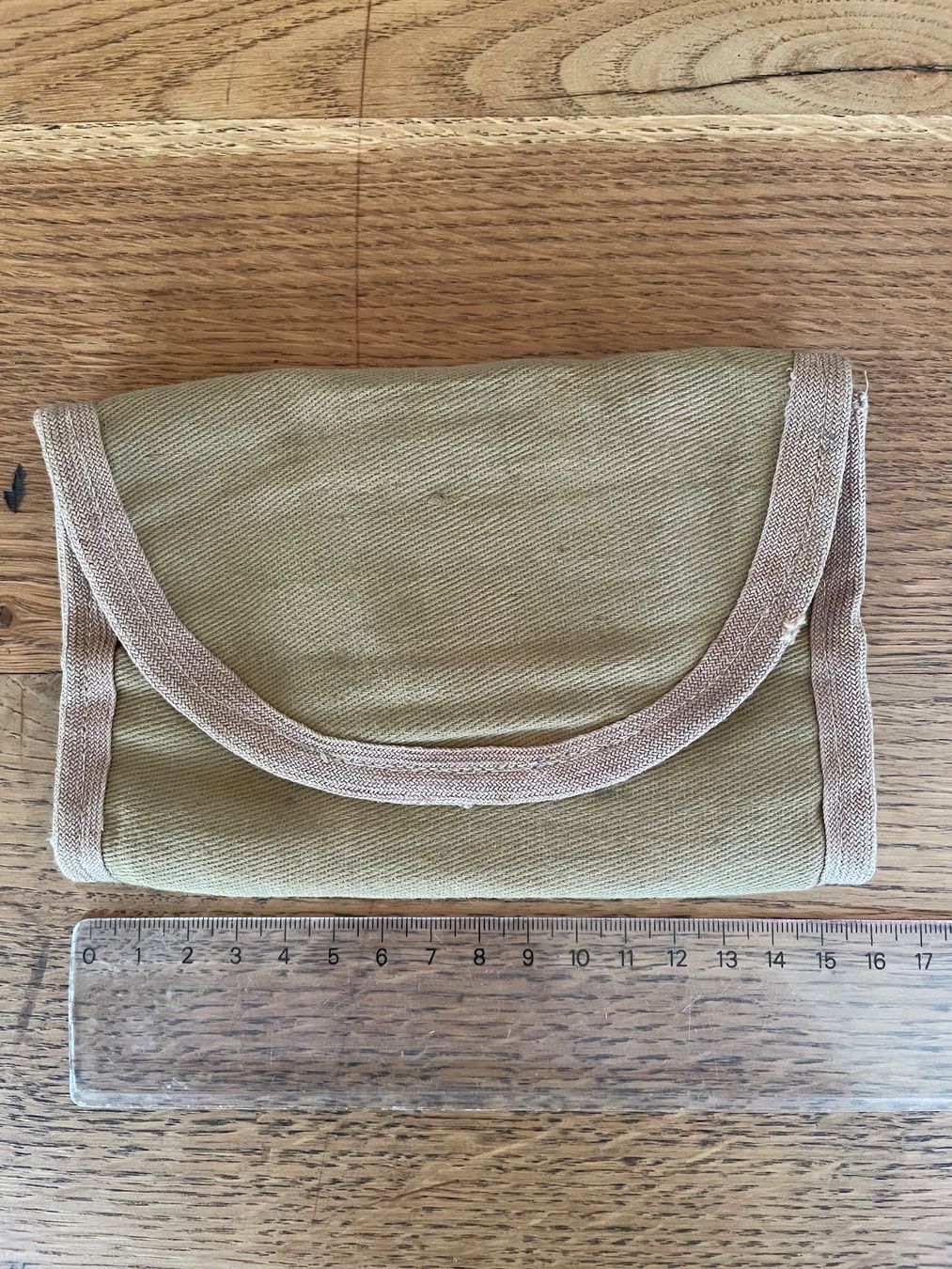 US Army Uniformi: U.S. Army Original red cross WW2 sewing kit – Usato da Oberbütschel venduto da Woodie2005