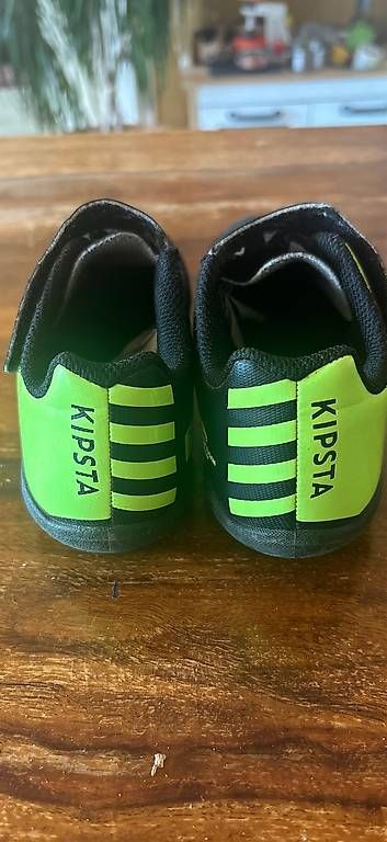 Scarpe per ragazzi: Fußballschuhe Kipsta 33 – Usato da Tegna venduto da JenTimo 3