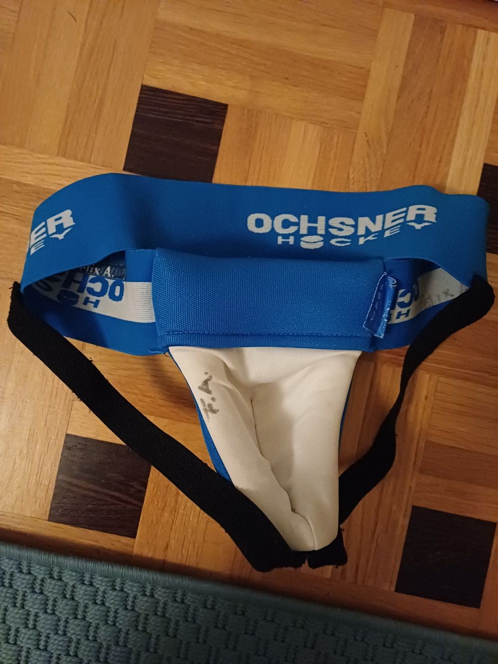 Protezioni & Imbottiture: Tiefschutz Ochsner Hockey Junior – Usato da Winterthur venduto da marguerite014 1