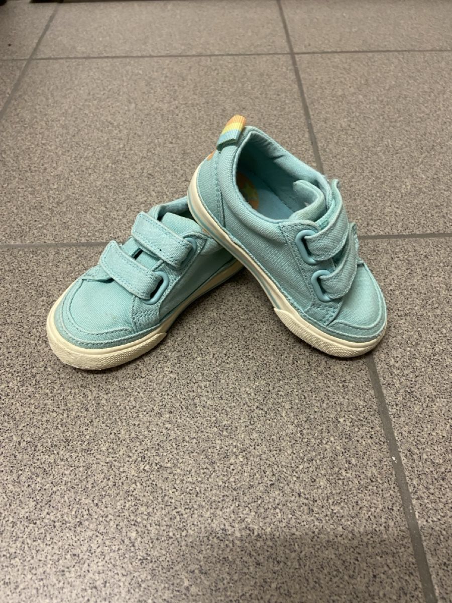 Next Chaussures garçon: Sneaker Next eu 5 - 21.5 – D'occasion à Arbedo par gregmccooper