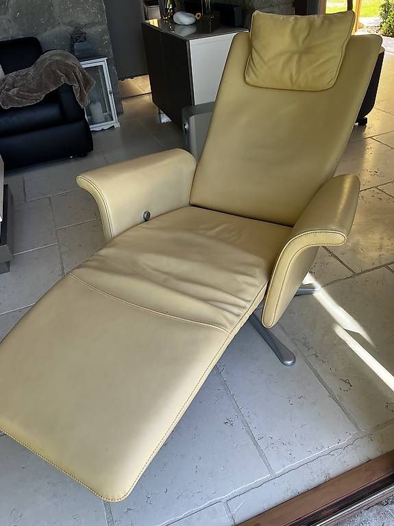 Poltrone: Fauteuil cuire relaxe  – Usato da Les Monts-de-Corsier venduto da nathluigi01 2