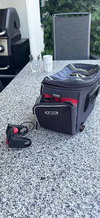 Pièces détachées: Lenkertasche Abus incl. Klickfix Halterung – D'occasion à Nussbaumen TG par Nussbaumen1 1