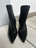 Black leather Guess stiletto ankle boots 40