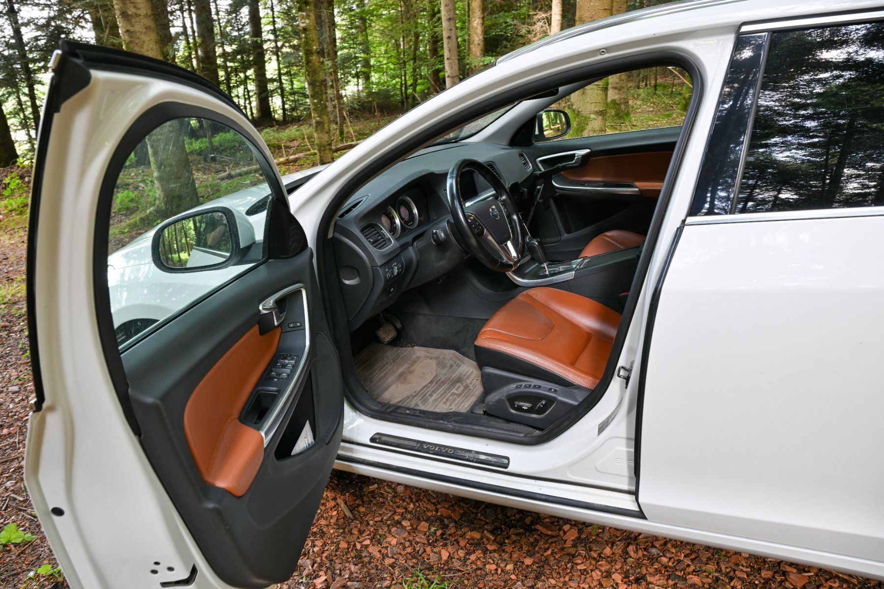 Volvo Autos: Volvo V60 D3 – D'occasion à Auswil par jon_hb9z 4