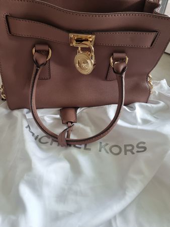 MICHAEL KORS HAMILTON DARK DUNE TAUPE GOLD SAFFIANO