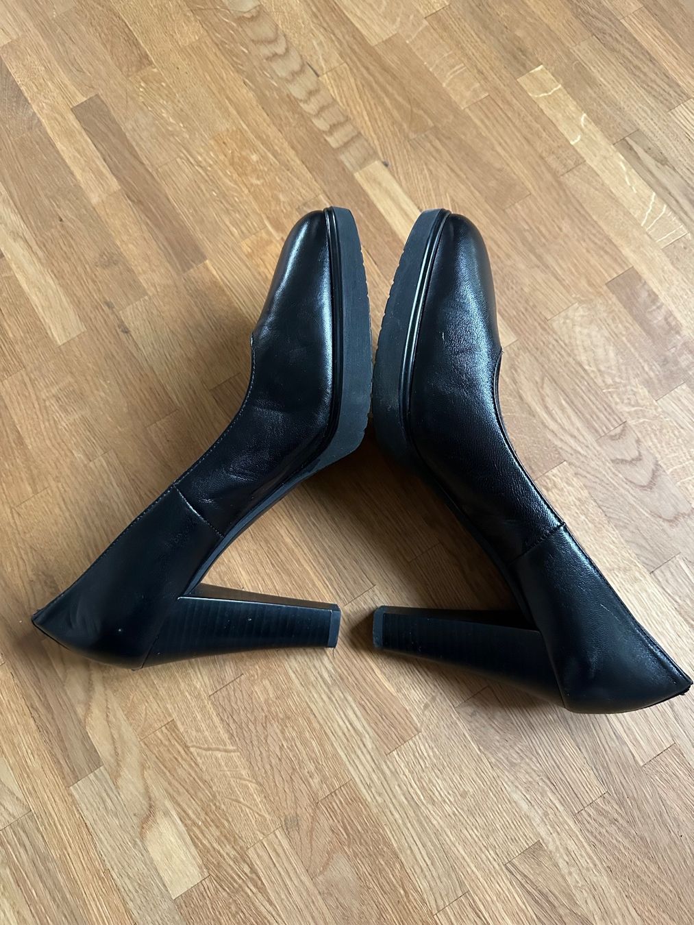 Scarpe da donna: Klassiche Nero Giardini Leder-Pumps, schwarz – Nuovo (secondo la descrizione) da Aarau venduto da Gulianora 5