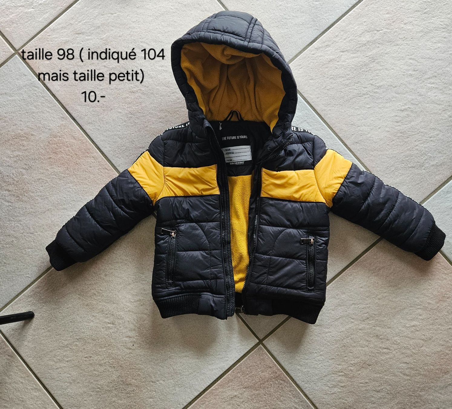 Jacken & Mäntel: Veste taille 98 – Gebraucht aus Vétroz von sas_yln5
