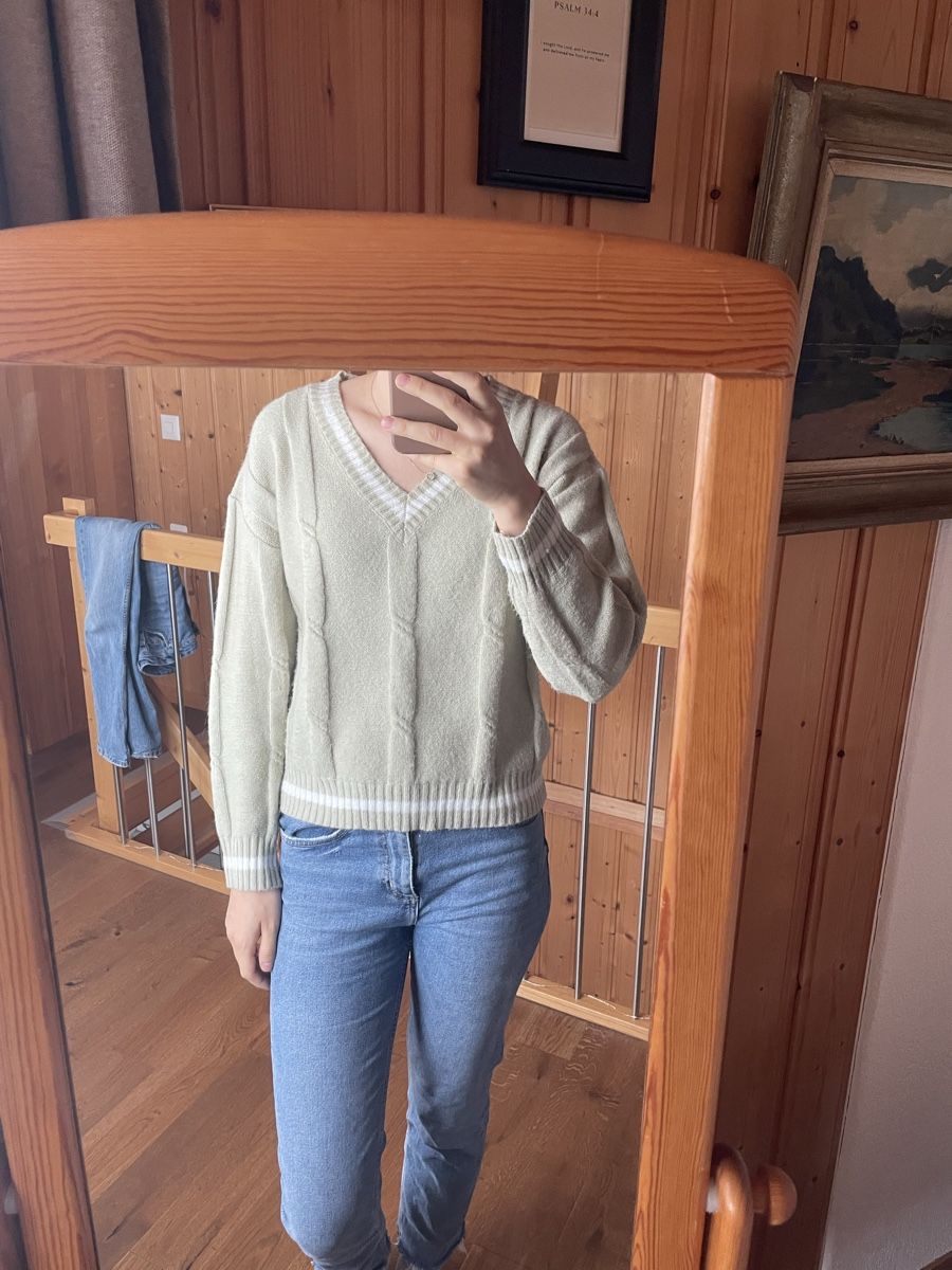 Shein Maglioni & Felpe: Pullover Grün Trendig – Usato da Wetzikon ZH venduto da tab_hk5v