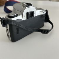 Appareil photo Canon EOS 500N argenté bon état