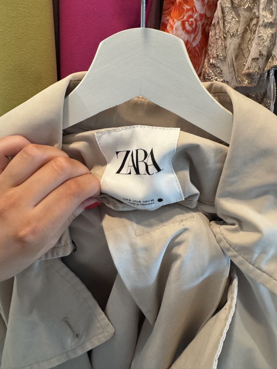Zara Cappotti: Zara Trench – Nuovo (secondo la descrizione) da La Plaine venduto da sof_b7c6 4