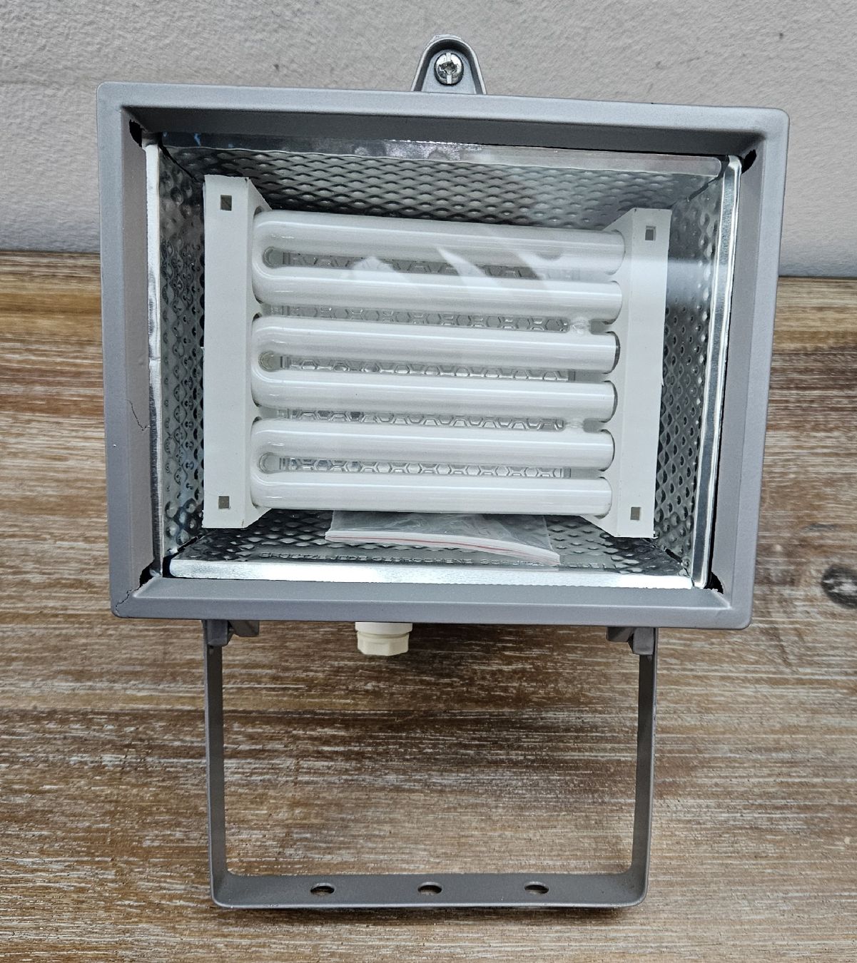 Lampade: ECO-STRAHLER  90W "NEU" – Nuovo e nell'imballaggio originale da Uster venduto da esko.swiss 2