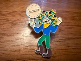 Pin Anstecknadel Chocoly Figur bunt gebraucht Zustand
