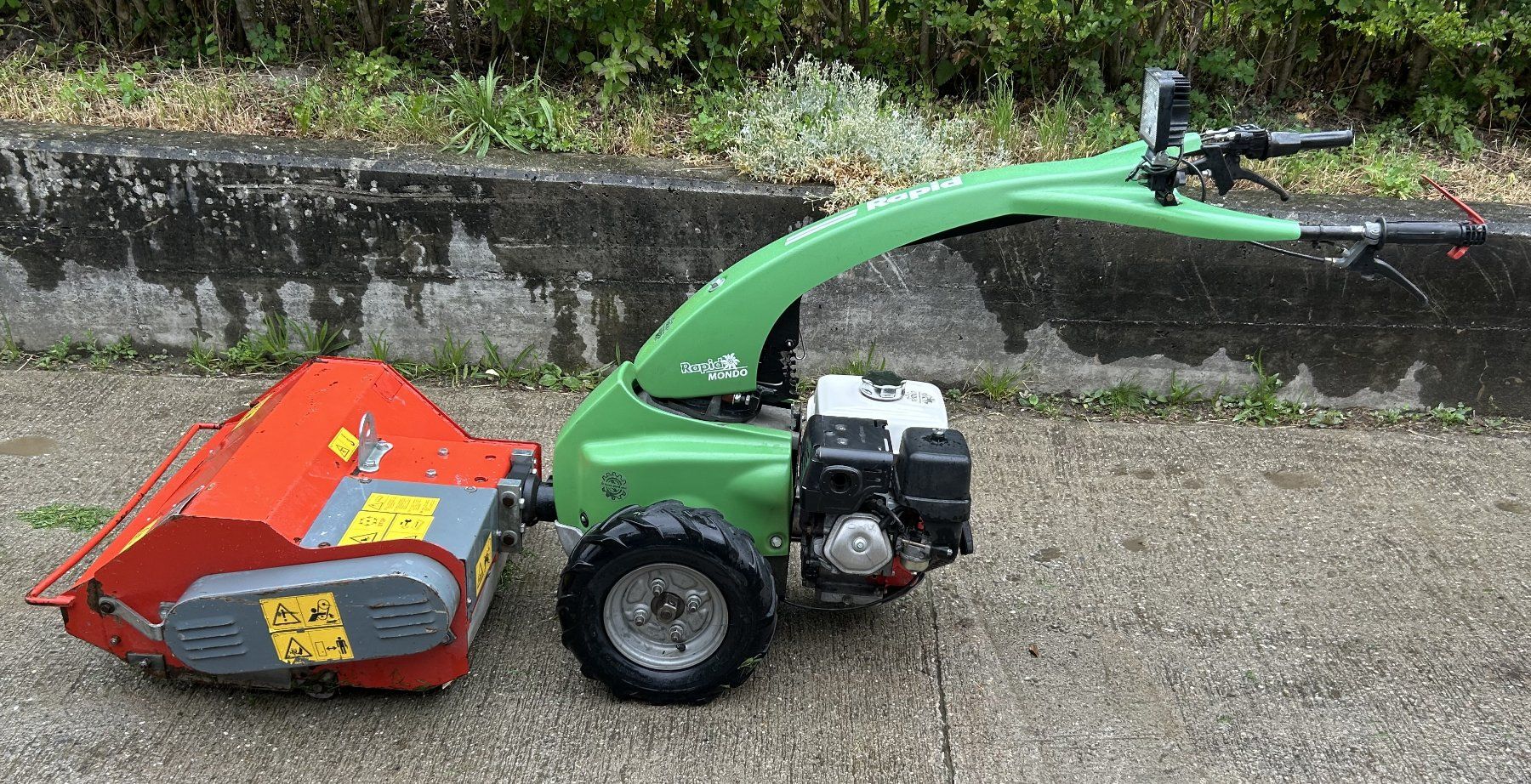 Rapid Tutte le macchine: Rapid Mondo mit Mulcher – Usato da Cazis venduto da la-torre-work-snc 4