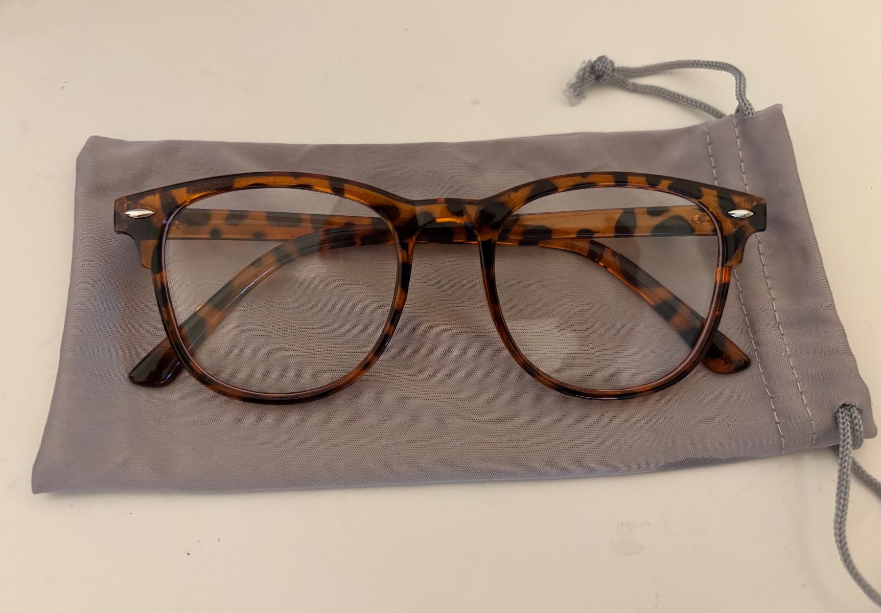 Occhiali & Lenti: Blaulichtfilter Brille Leo-Muster braun Neu – Nuovo e nell'imballaggio originale da Ittigen venduto da carpediempotato