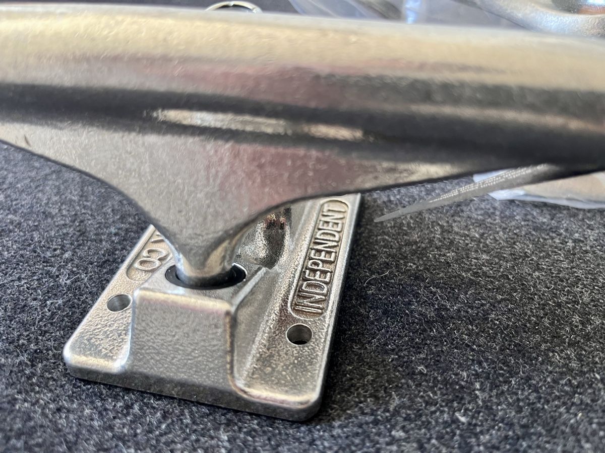 Indiana Skateboards: Intependent Trucks, 144, Stage 11, Standard – Nuovo e nell'imballaggio originale da Kilchberg ZH venduto da LittleMissSunshine 5