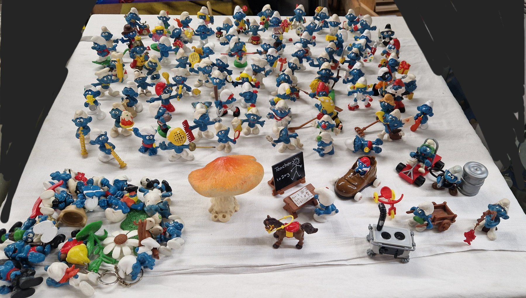 Schleich Figurines: DIVERSE SCHLEICH/PAYO SCHLÜMPFE – D'occasion à Bilten par Mic2022