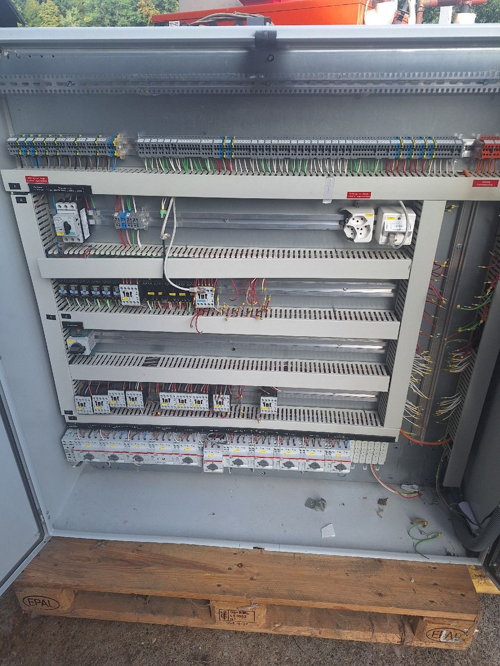 Alimentazione elettrica: Schaltkasten – Usato da kestenholz venduto da nebtun01 1