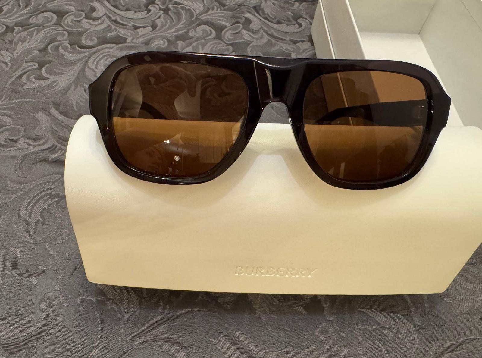 Burberry Occhiali & Lenti: Burberry Sonnenbrille Neu – Nuovo e nell'imballaggio originale da Herrliberg venduto da eka_dz6d 3